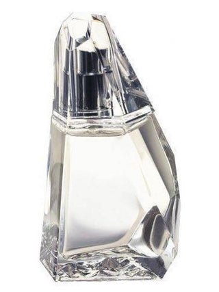 Perceive Avon for Women Perfume - Elegant Fragrance Bottle Image