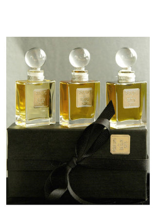 Eau de la Favourite Perfume by DSH Perfumes for Women and Men - The Perfumed Court | Natural Fragrance | Buy Online