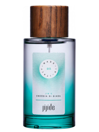 Designer unisex perfume Energia Di Giada - JIN U 金玉 Jijide for women and men, luxury fragrance bottle on white background