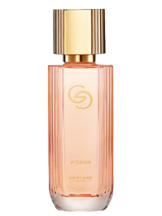 Giordani Gold Woman Eau de Parfum by Oriflame for women - Luxury fragrance bottle on white background